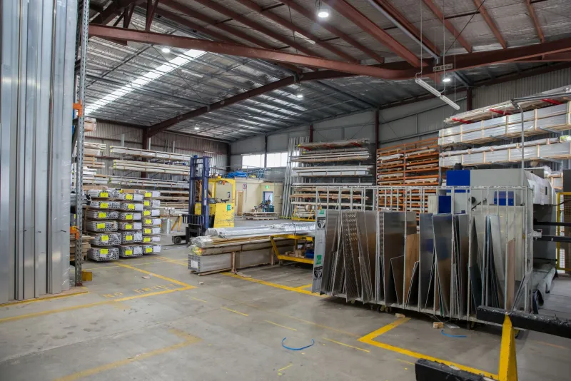 The Equipment Graveyard: How Premature Loading After Epoxy Installation Is Quietly Destroying Tampa Commercial Floors and Machinery